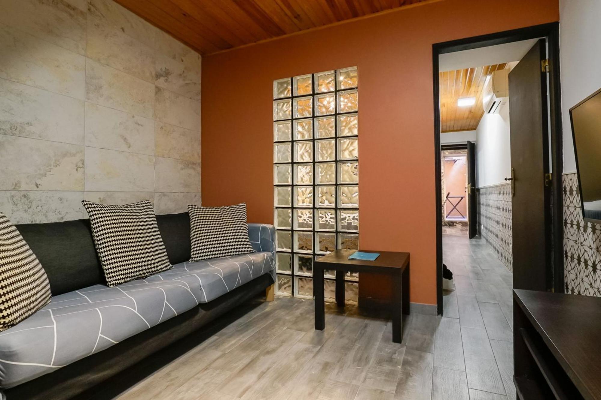 Cosmopolitan Chiado Apartment By Lovelystay Lissabon Buitenkant foto